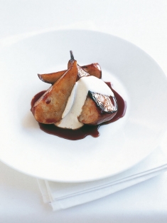 caramelised pears in port and orange sauce
