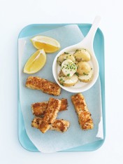 fish fingers with potato salad