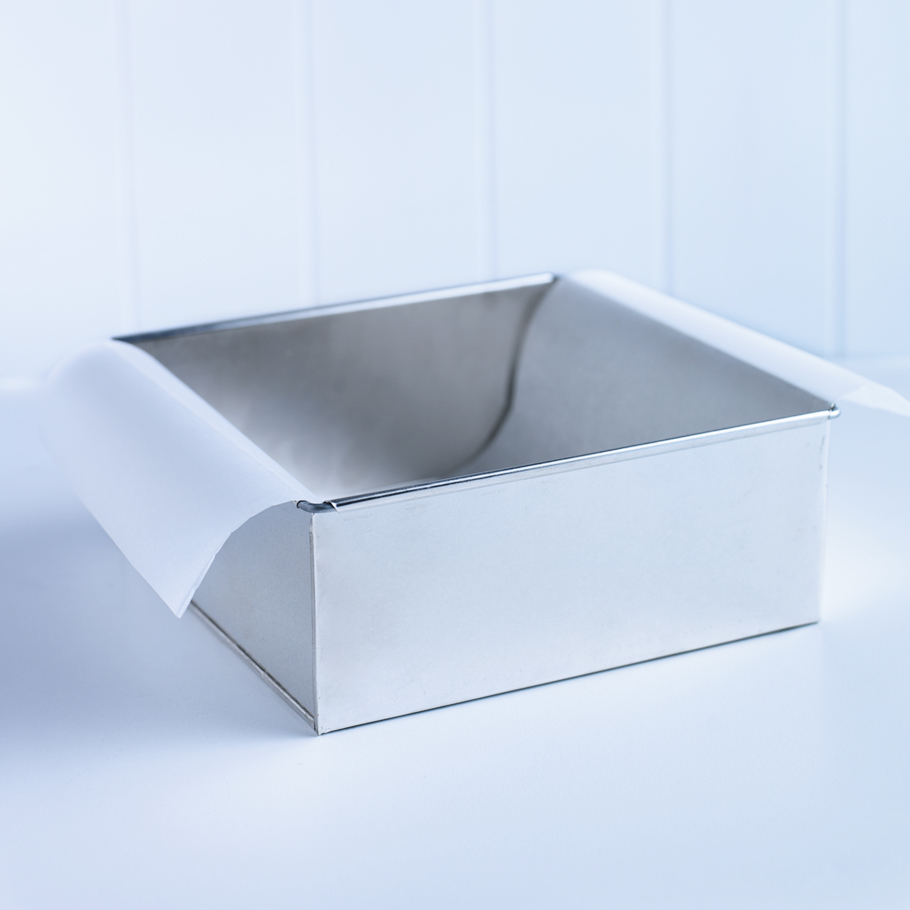 20cm square cake tin 20cm square cake tin