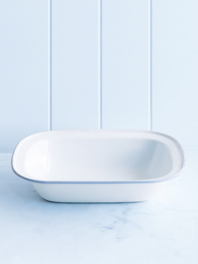 enamel rectangular pie dish - large enamel rectangular pie dish - large