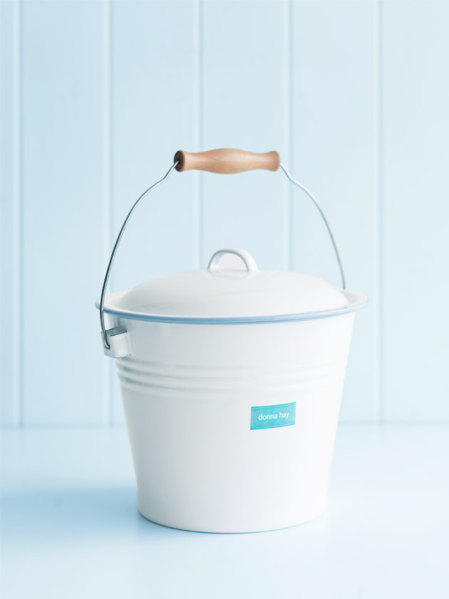enamel bucket with lid enamel bucket with lid
